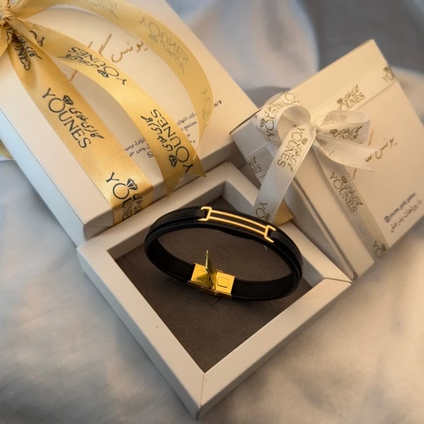 تصویر دوم دستبند طلا چرم مردانه خطی مدرن L126